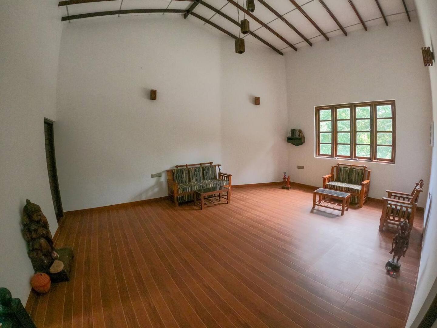 The Sigiriya White House Appartement Buitenkant foto
