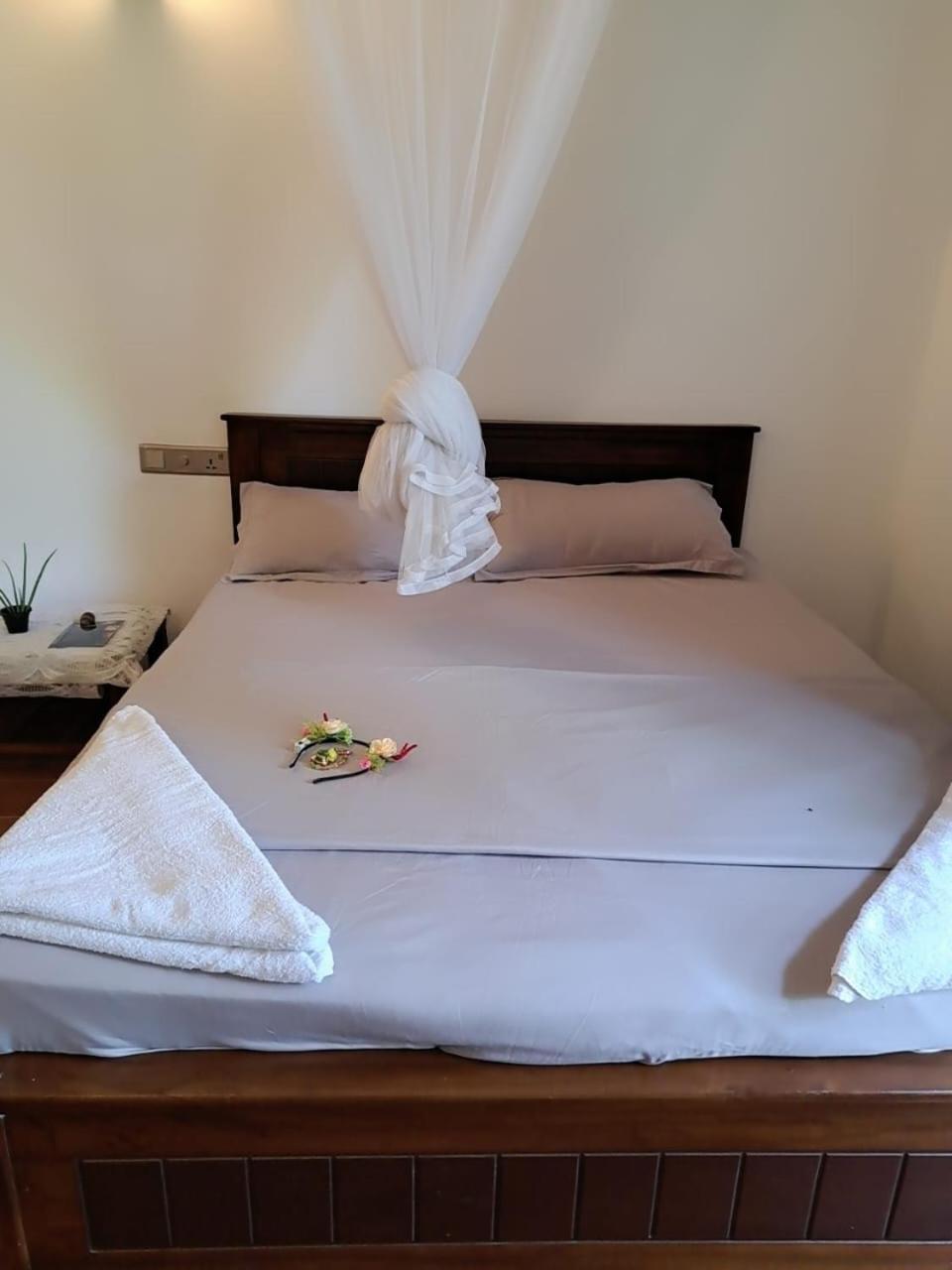 The Sigiriya White House Appartement Buitenkant foto